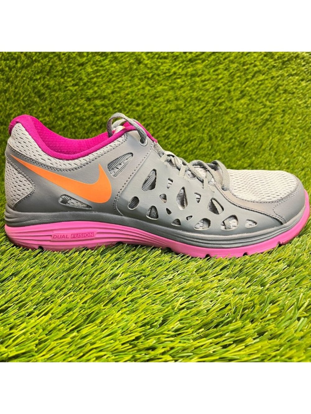 Nike Dual Fusion Run 2 Womens Size‎ 10 Wolf Gray Athletic Running Shoes Sneakers